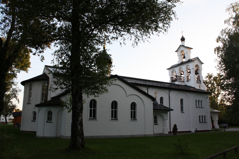 Datei:Orthodoxe Kathedralkirche Giesing.jpg