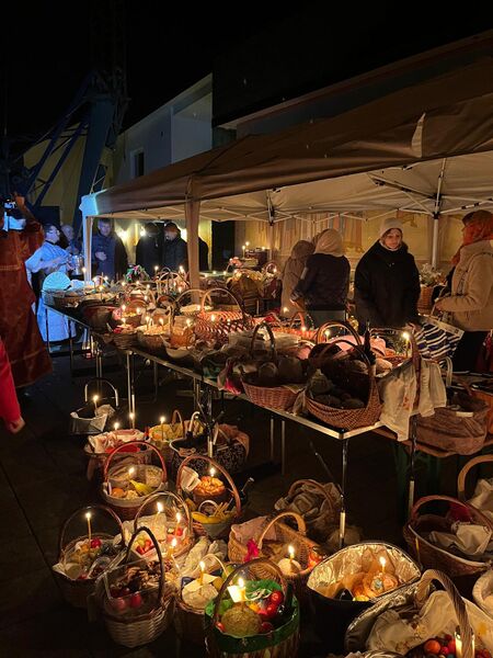 Datei:Paska-Weihe an Ostern 2025.jpg